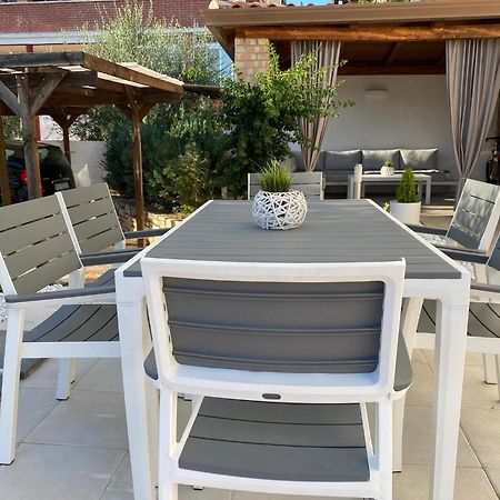 Apartments Roberta Novigrad Istria Buitenkant foto